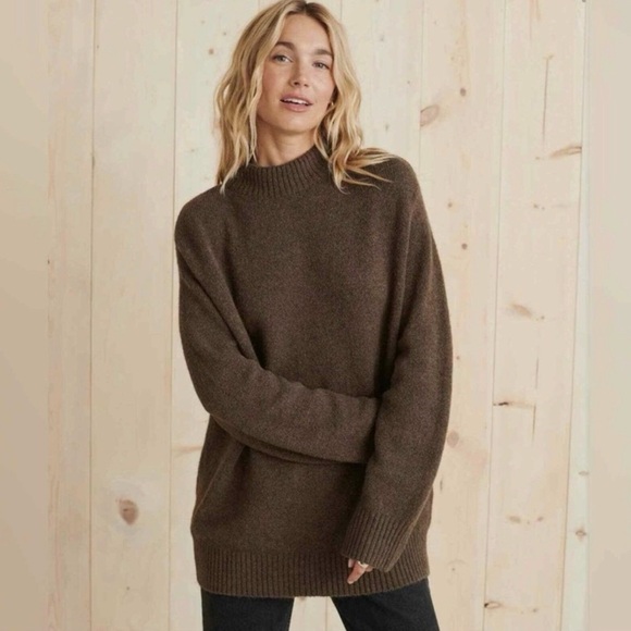 Jenni Kayne Oversized Crewneck Sweater in Cedar Brown.